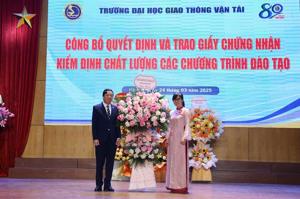 Trao Giấy chứng nhận kiểm định chất lượng các CTĐT Trường Đại học Giao thông vận tải